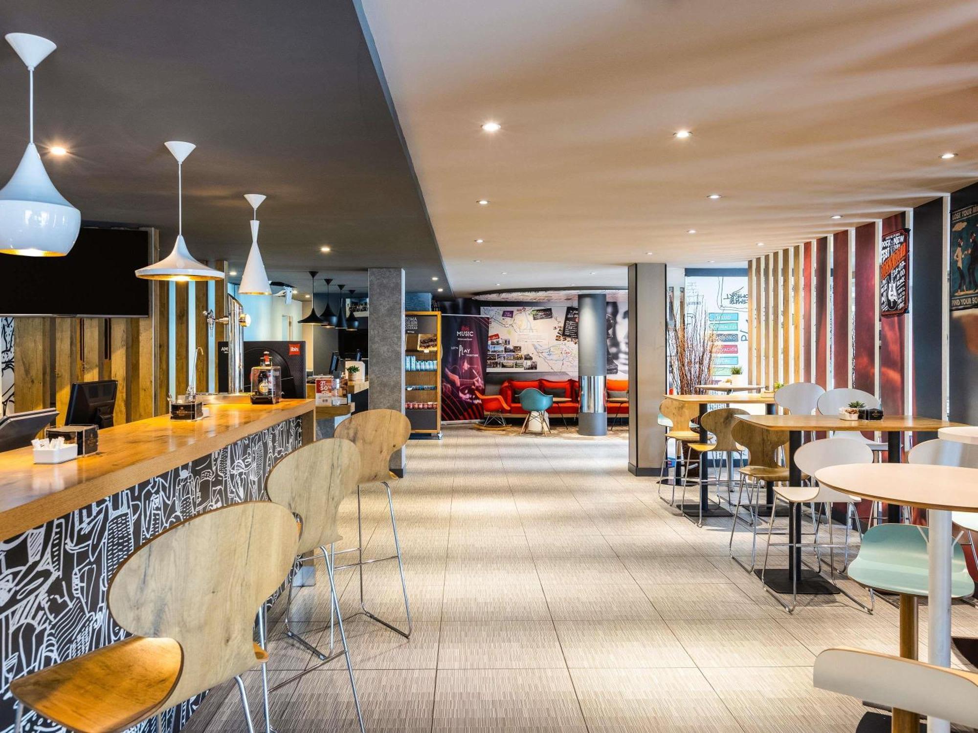 Ibis Bilbao Barakaldo Hotel Bagian luar foto