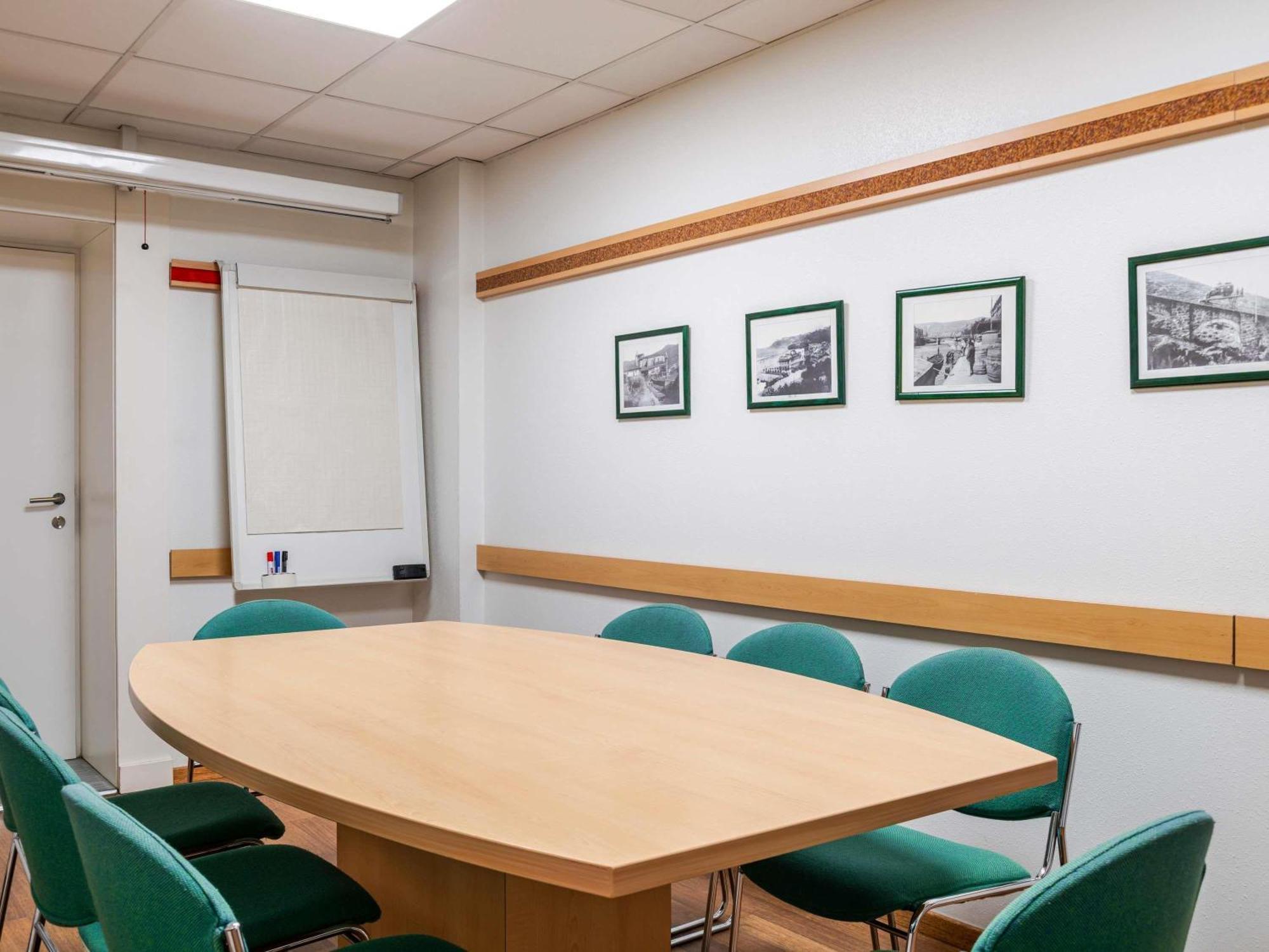 Ibis Bilbao Barakaldo Hotel Bagian luar foto
