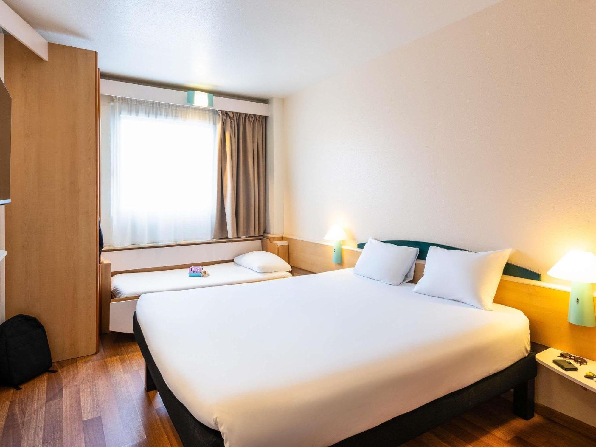 Ibis Bilbao Barakaldo Hotel Bagian luar foto