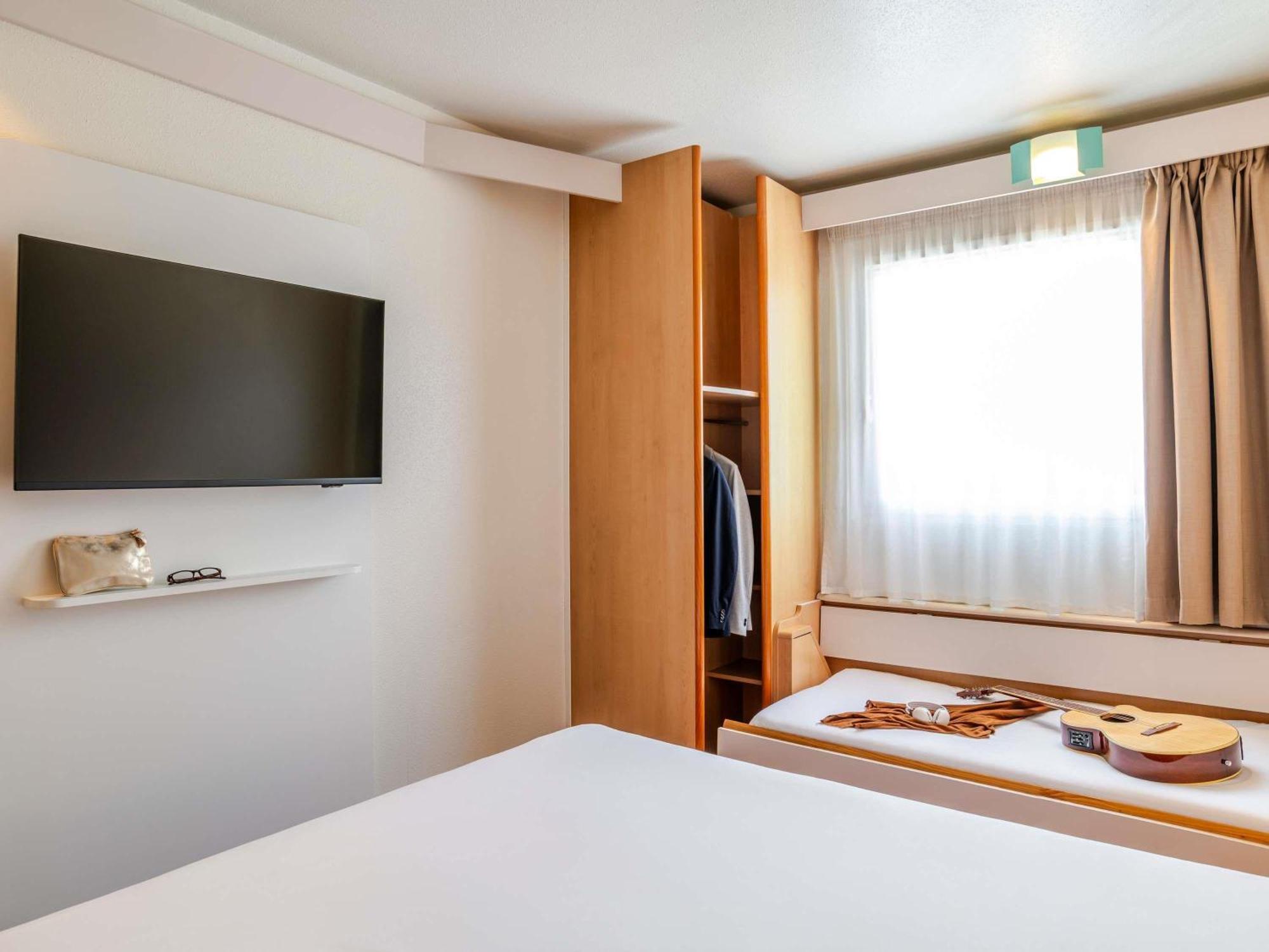 Ibis Bilbao Barakaldo Hotel Bagian luar foto
